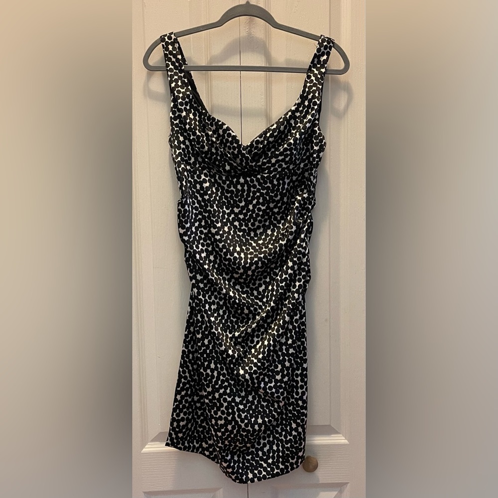 Sophia Christina dress, made in the USA. Beautiful but sexy fitting Size 8